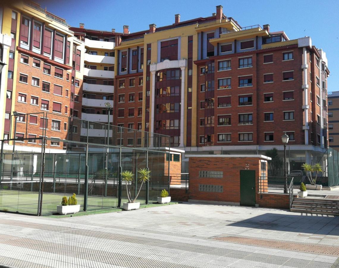 Los Prados - Huca Oviedo - Parking Gratuito Esterno foto